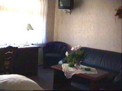 Hotel Restaurant Zur Krone Obersuhl Habitación foto